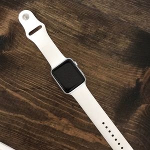 🚫 SOLD 🚫 iWatch Series 1